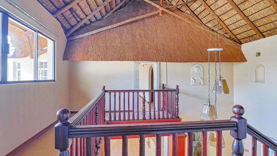 5 Bedroom Property for Sale in Protea Park North West